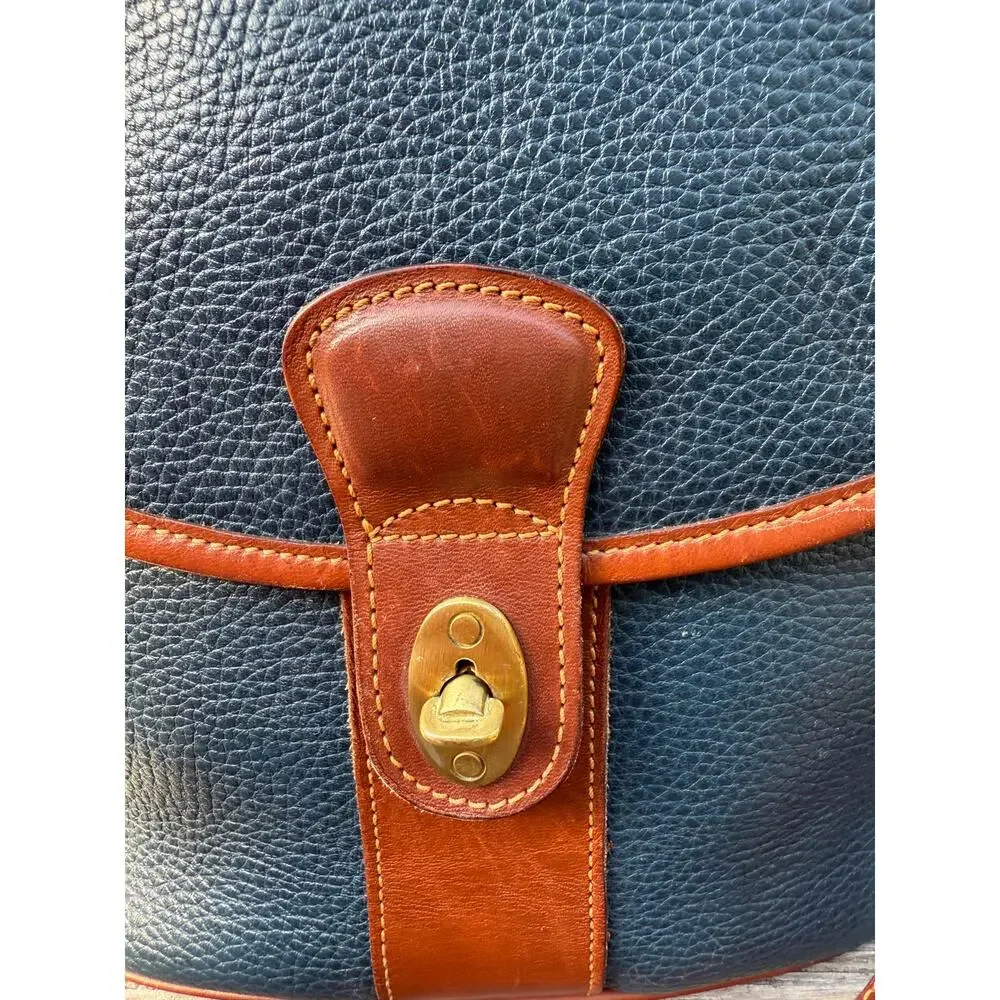 Vintage COACH Sheridan Pebbled Leather Crossbody
